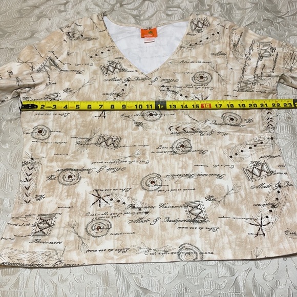 Hearts of Palm Women’s XL V-Neck Top - Picture 5 of 12